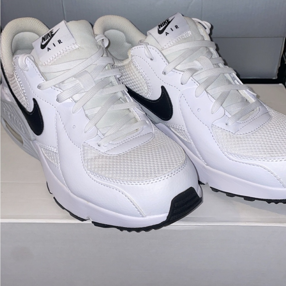Brand new Nike Air Max